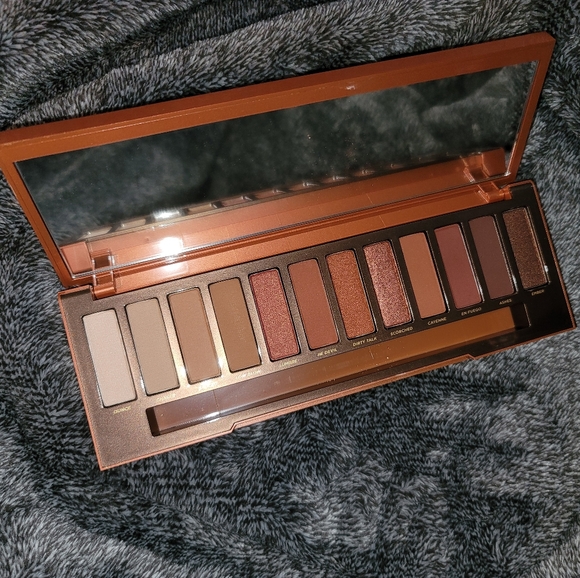 Naked Heat - Picture 2 of 3